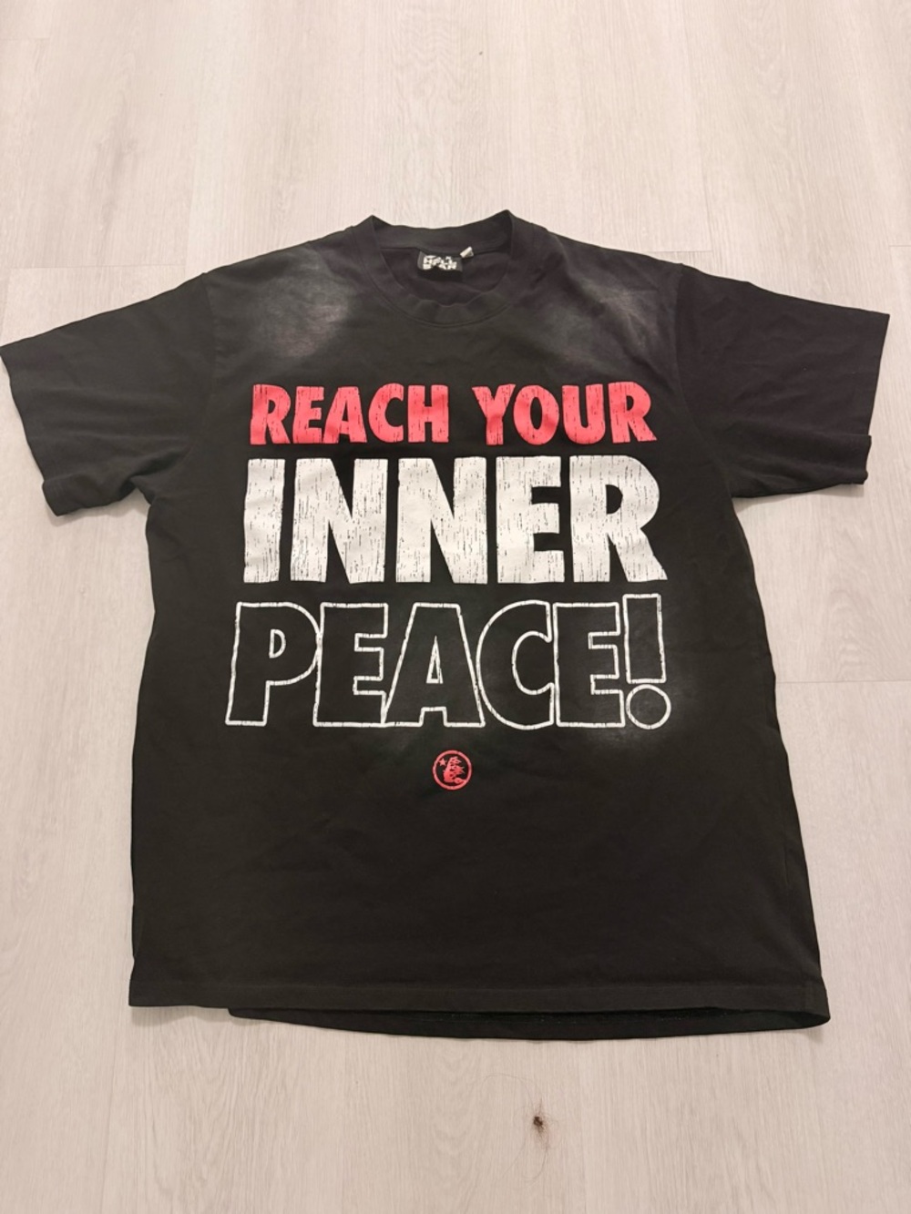 Mens Hell Studios star Inner Peace shirt size XL